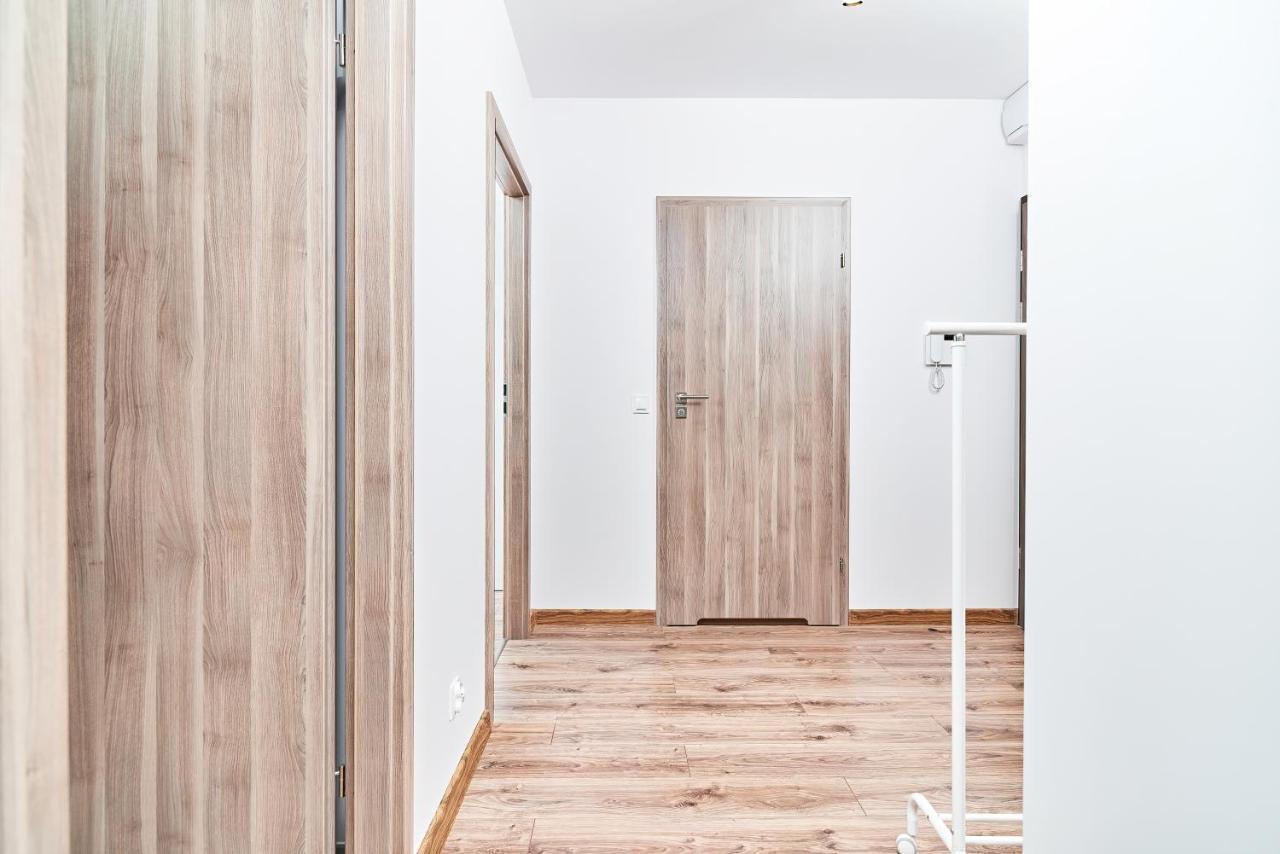 Modern Apartments Wrocław by Renters Zewnętrze zdjęcie